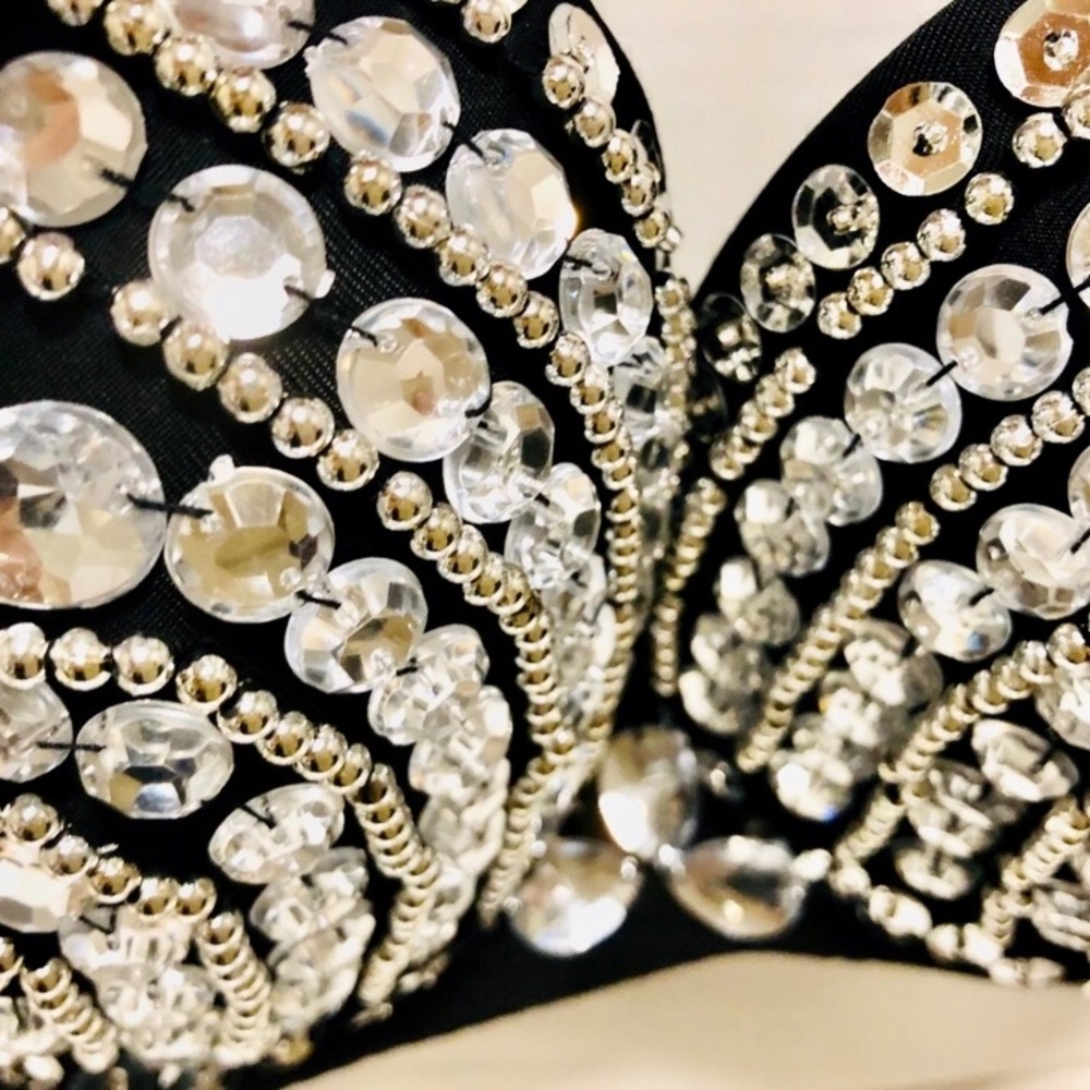 💎 Gorgeous Crystal Rhinestone Diamond Bra💎 - Picture 6 of 9